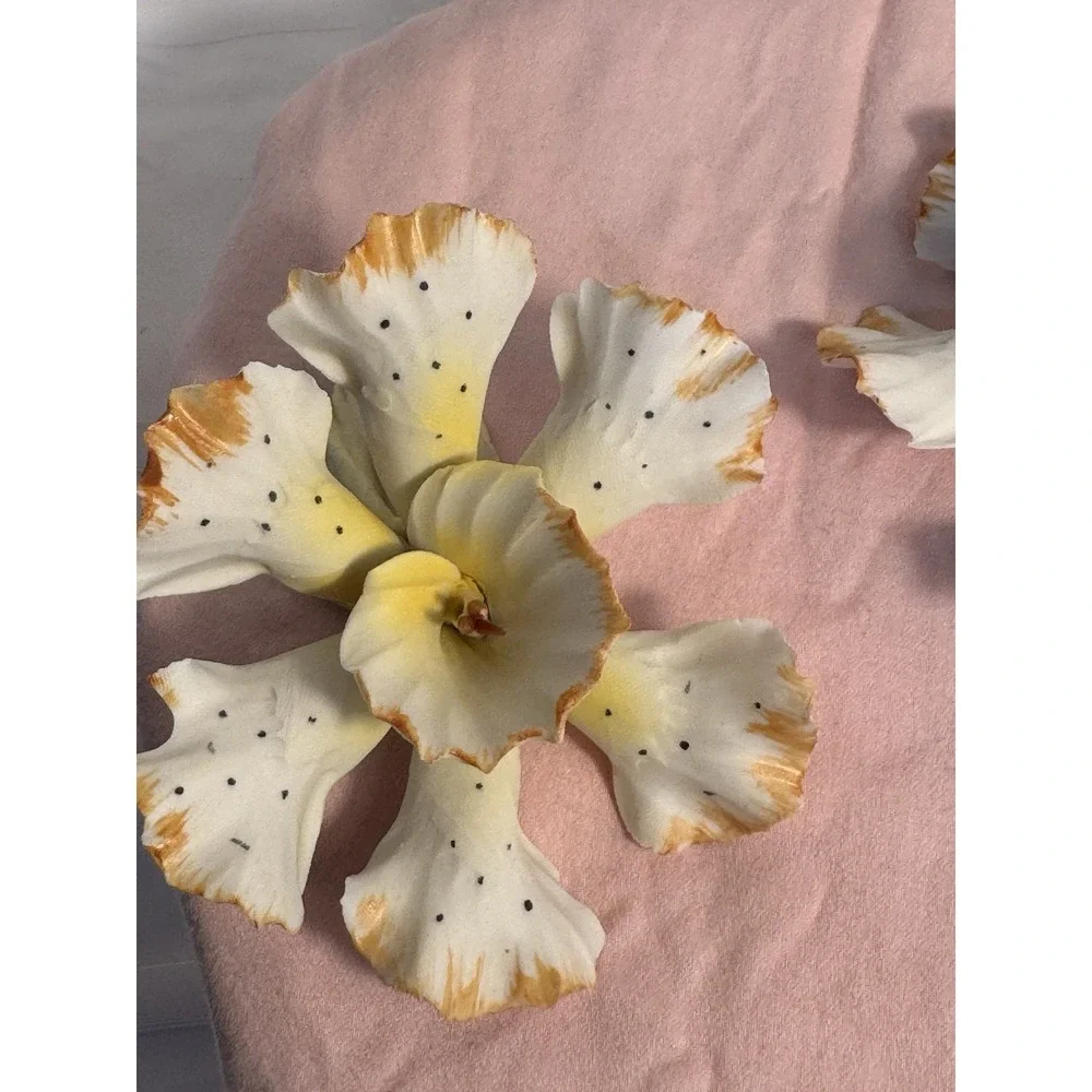 2 Vintage Capodimonte Porcelain Orchid Flower Delicate Bisque Yellow &‎ White